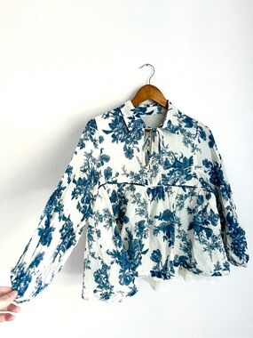 Anthro Toile Print Breezy floral top